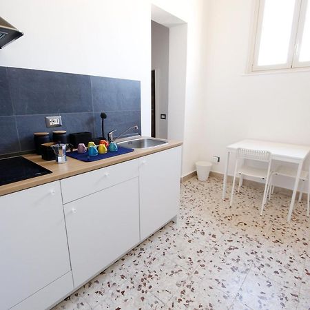 Center Apartment Катания Экстерьер фото