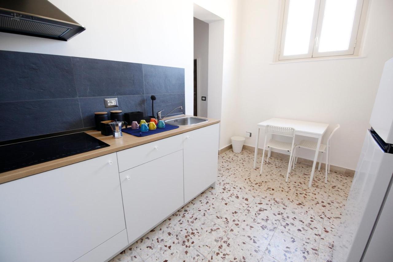 Center Apartment Катания Экстерьер фото