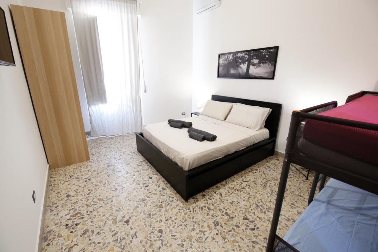 Center Apartment Катания Экстерьер фото